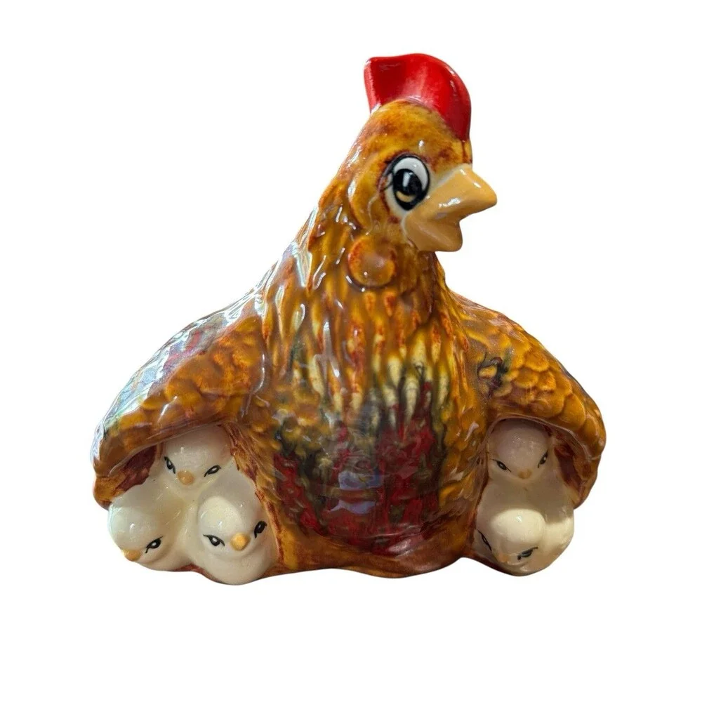 Vintage Arnels Hen Sitting on Chicks Chicken Centerpiece Planter Dish Brown Red